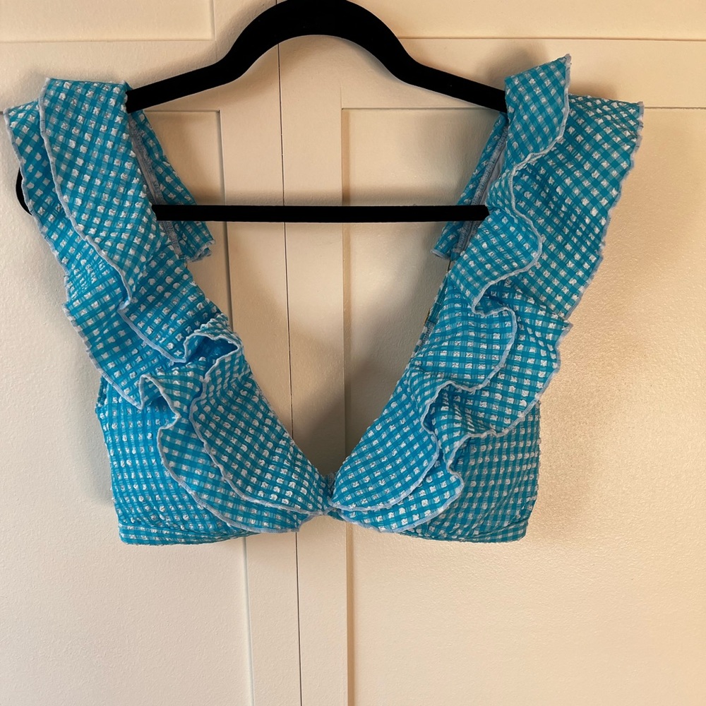 Lilly Pulitzer Blue White NWOT Womenโs Aelin Crinkle Gingham Bikini Topโ Size 12